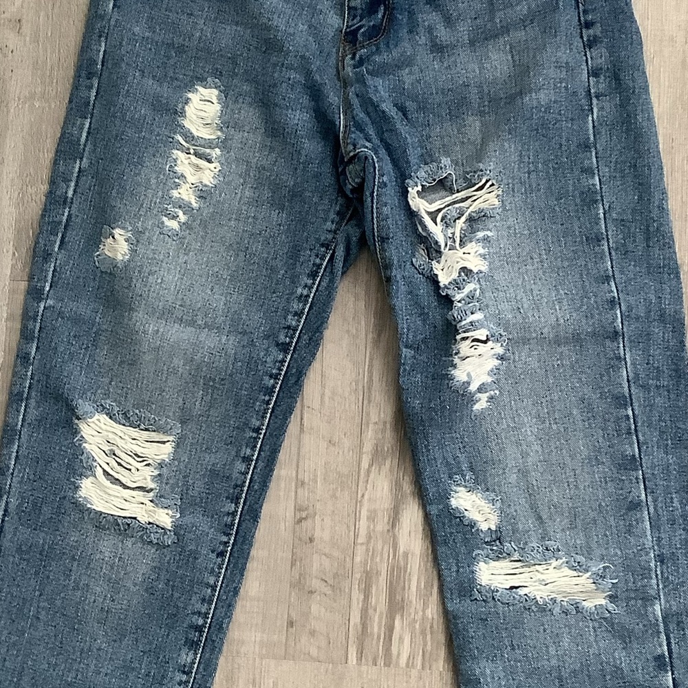 Fashion Nova "As You Please Ripped Straight Leg Jeans - Picture 4 of 9